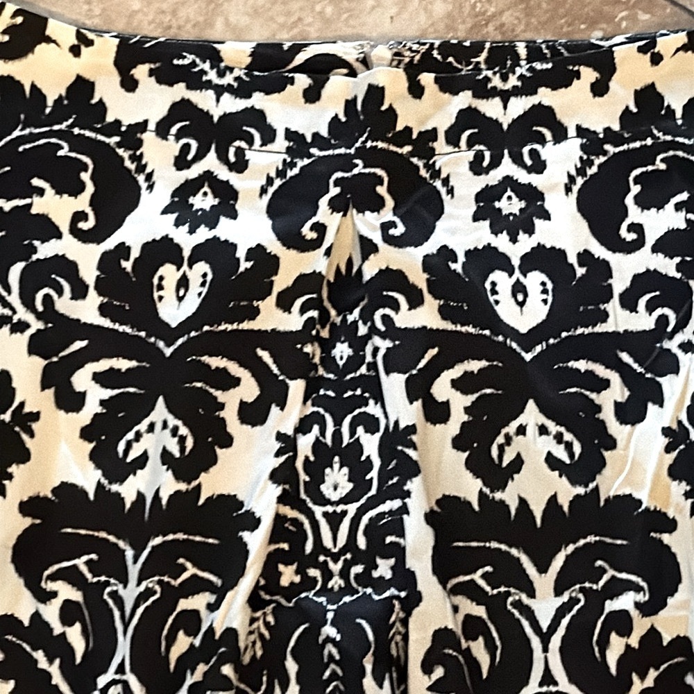 Ann Taylor Loft Elegant Black and white petite mini Skirt - Picture 3 of 11